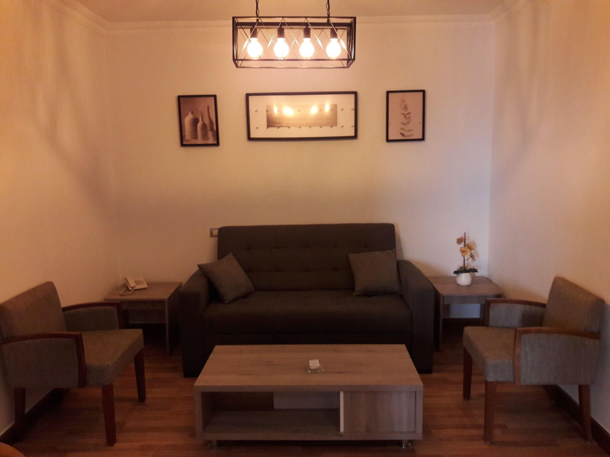 Maadi Hotel